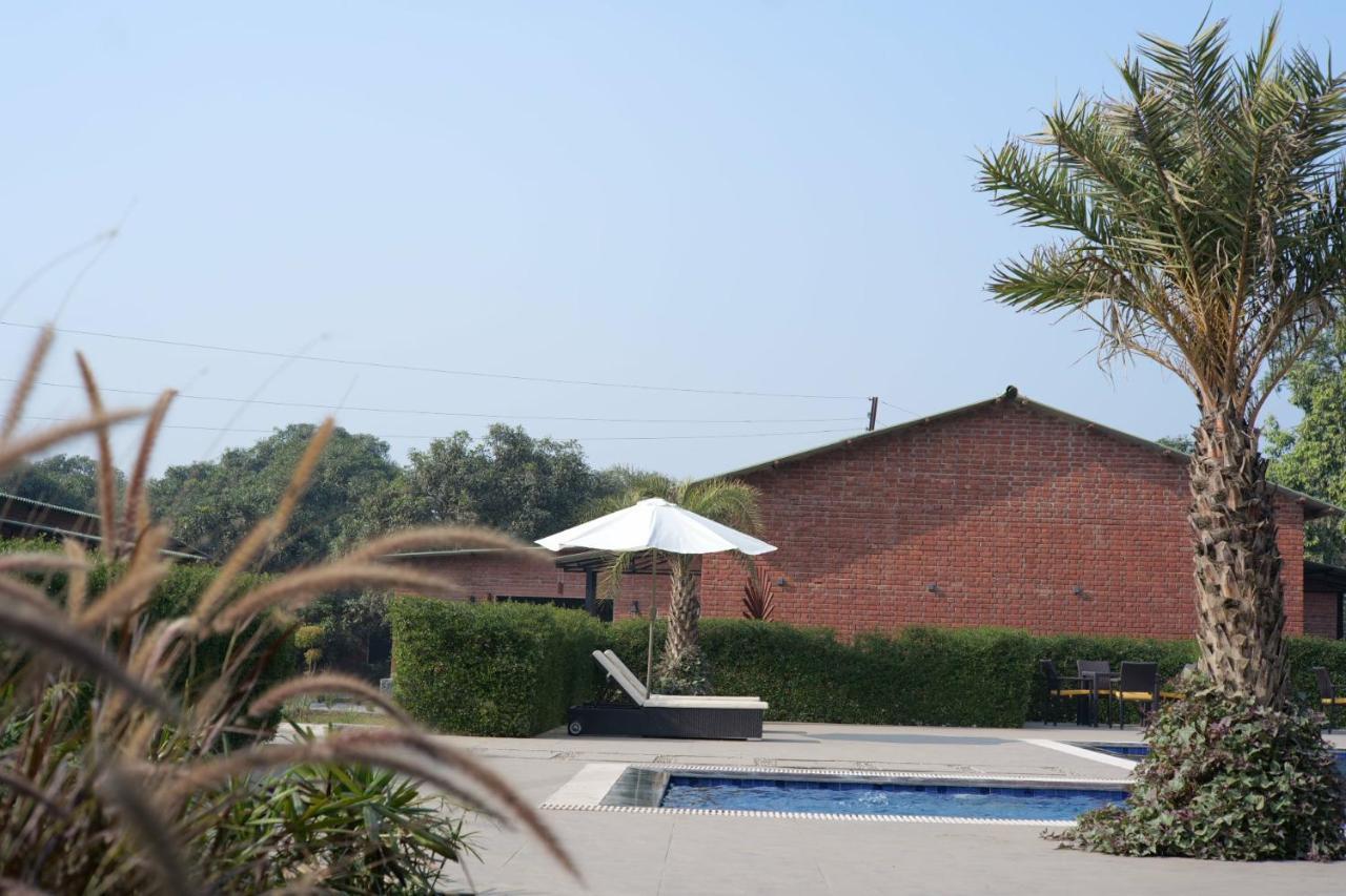 Mango Tree Resorts Siyana Exterior foto
